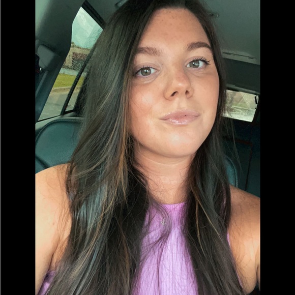 Meet your Posher, Carley - Picture 1 of 1